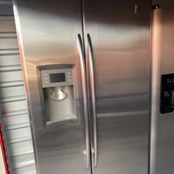 Refrigerator GE 