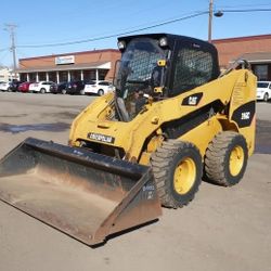 08 Caterpillar 246C