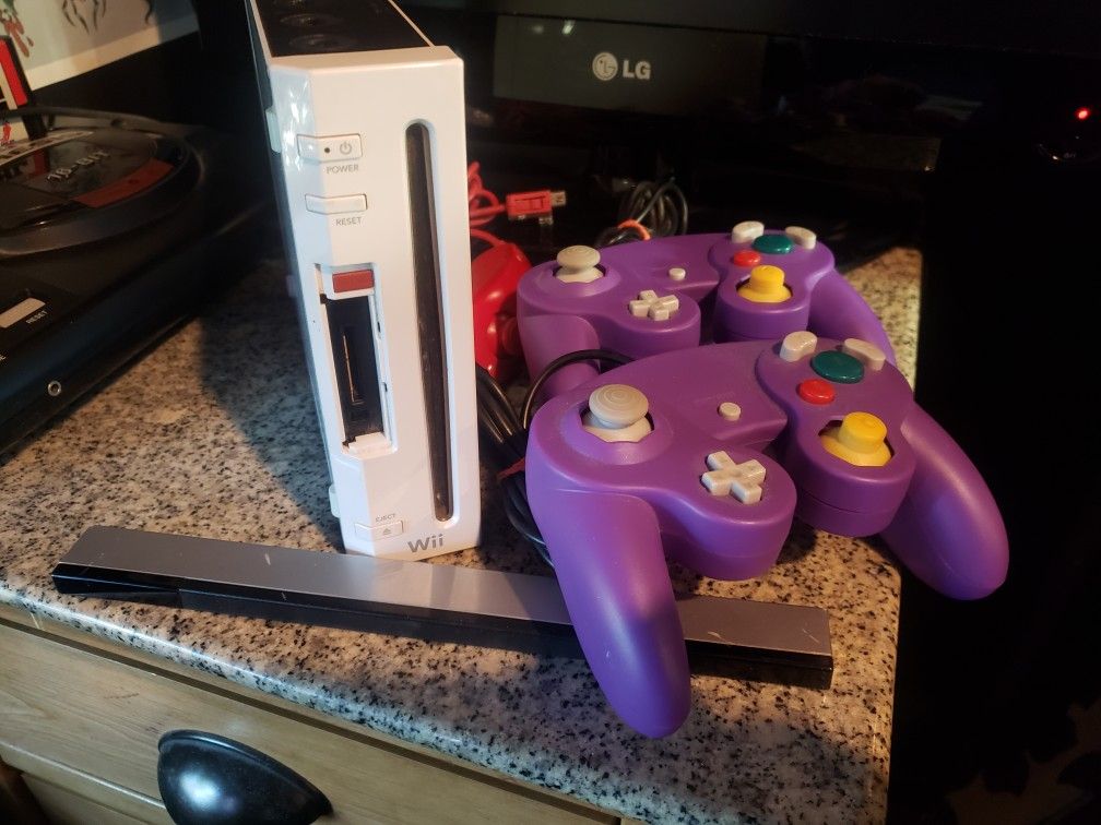 Nintendo Wii W/GameCube Option