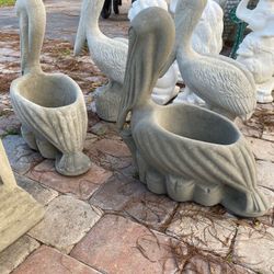 Concrete Pelican Pot