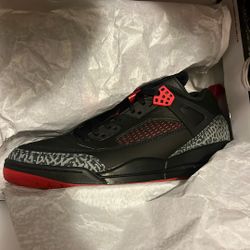 Jordan Spizike Low Size 8.5– Excellent Condition w/ Box