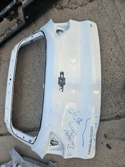 Chevy trailblazer tailgate oem
