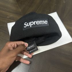 New Era Logo Supreme Beanie
