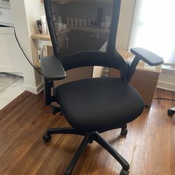 Clatina Swivel office chair