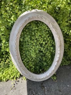 Large Off White Oval Frame