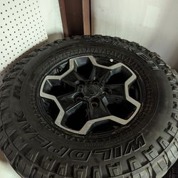 Jeep Wrangler Stock Tires 