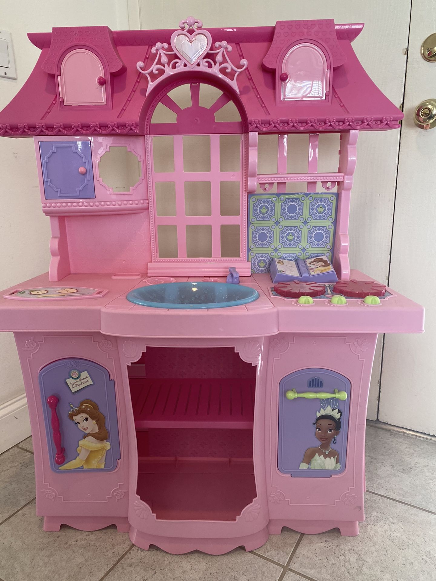 Girls Plastic kitchen