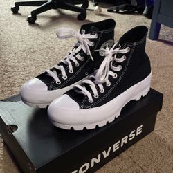 Converse- Black Platform