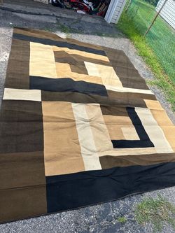 Large Area Rug Like New!