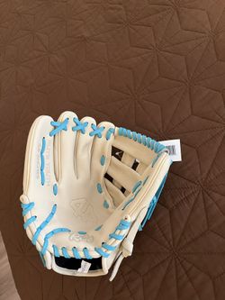44 Left Hand Throw Glove