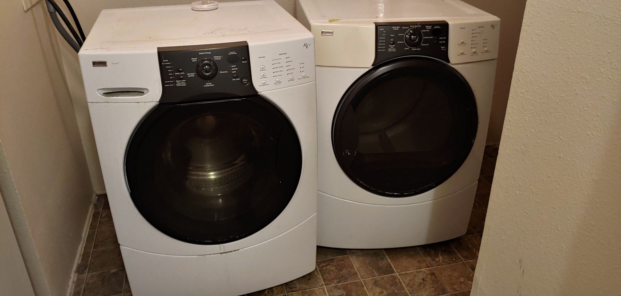 Kenmore HE3 washed and dryer set