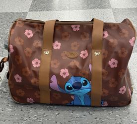 Stitch travel duffle bag