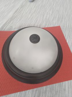 Ceiling light fixture