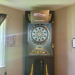 Older Spectrum Dart Board 