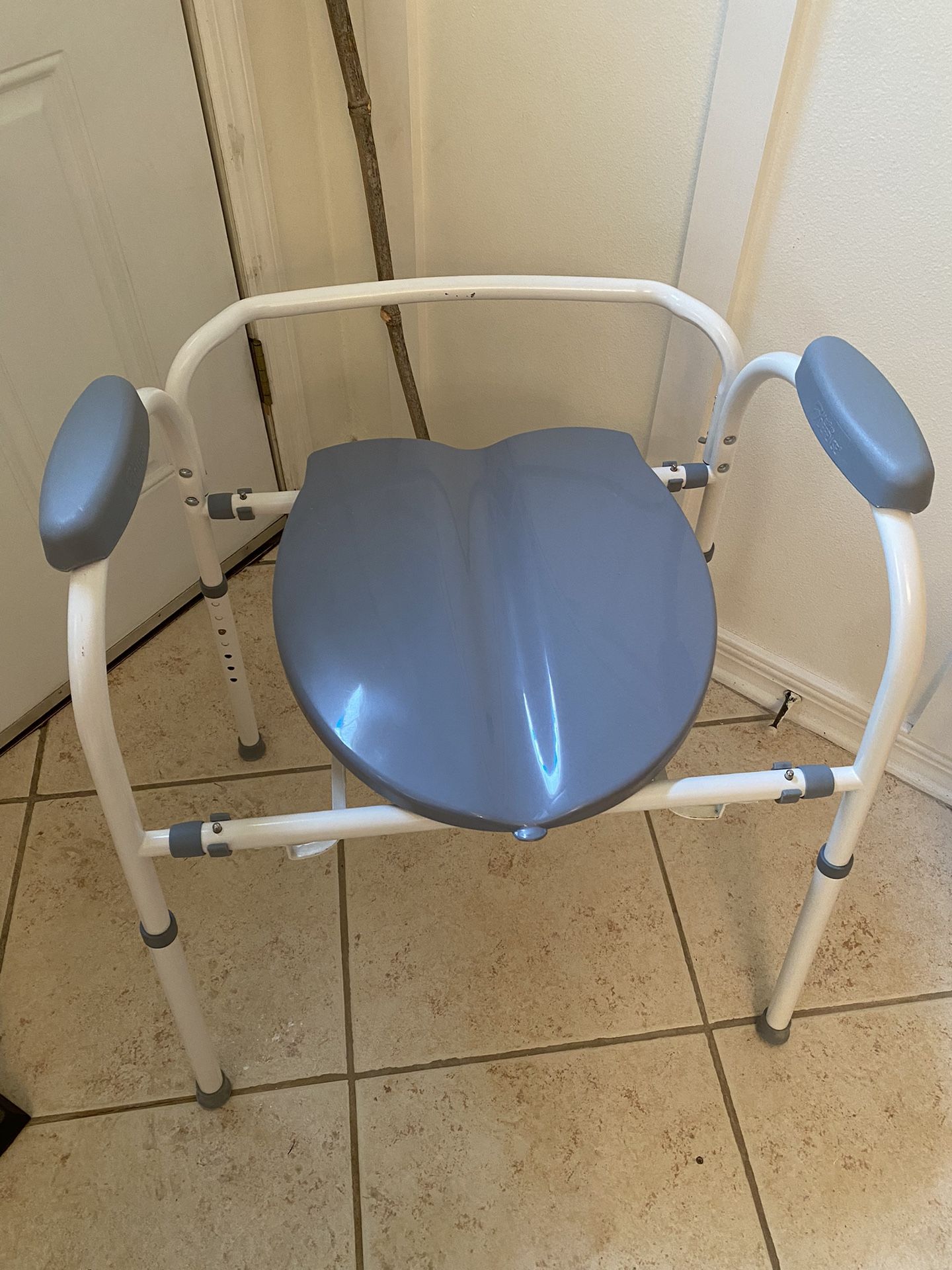 Commode