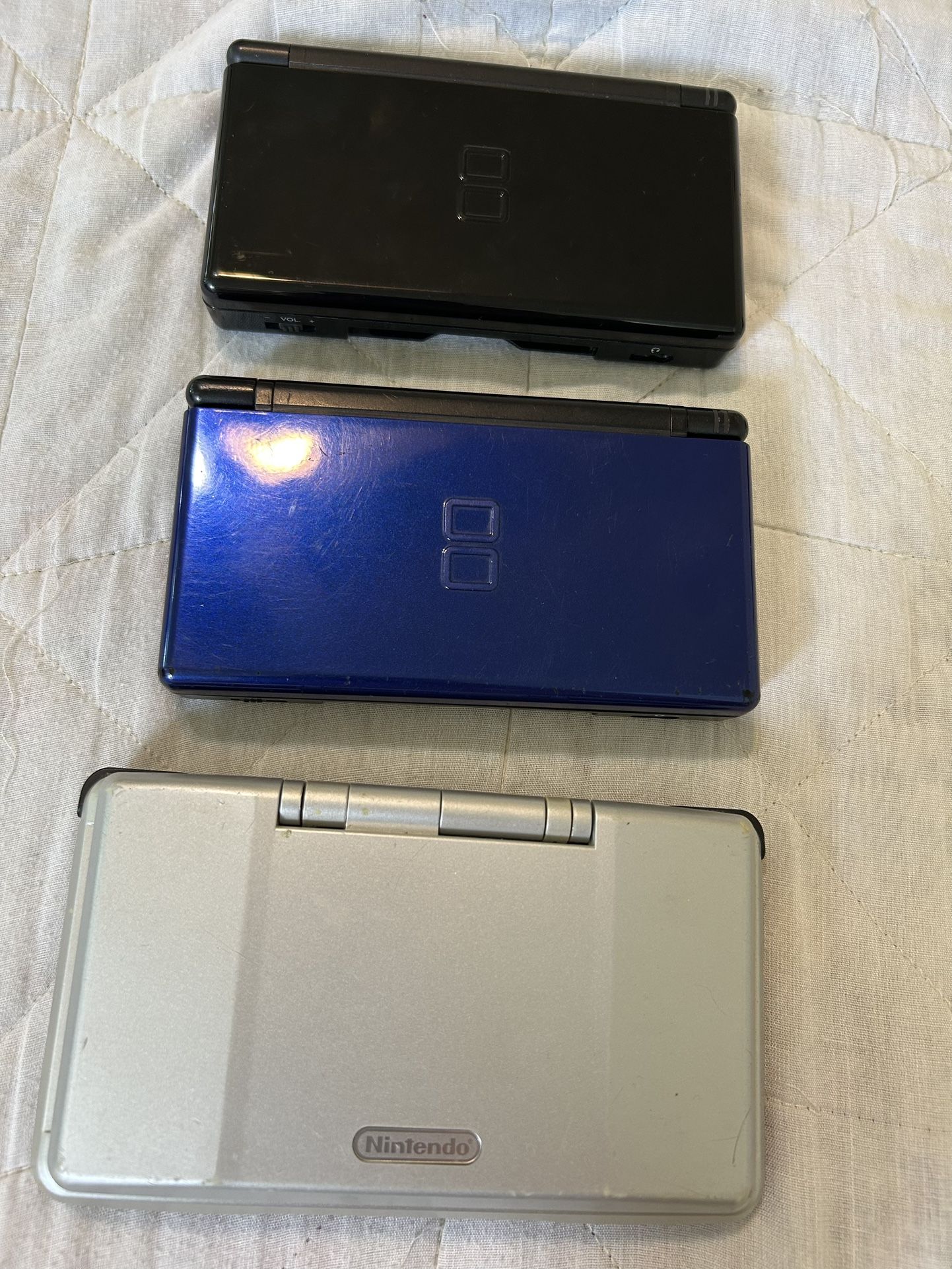 Nintendo Ds Lite and original DS bundle cobalt blue, black and titanium
