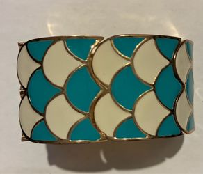 Blue and white pattern wrap around cuff bracelet