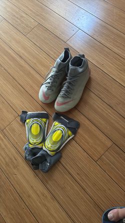 Soccer Cleats & Shin Guards Sz. 2Y