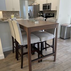 Hi Top Kitchen Table with 4 Chairs