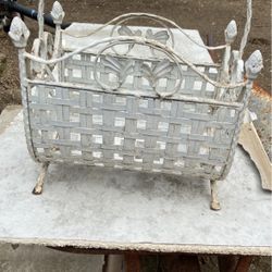 White Wrong Patio Magazine Basket .