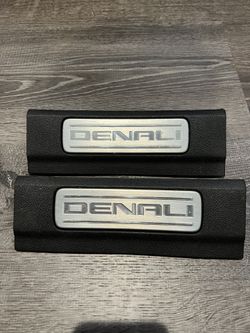 Front And Rear Denali Door Sill Plates Oem 