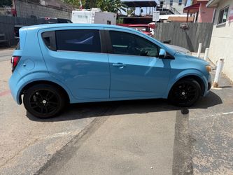 Chevy sonic SLT 2016