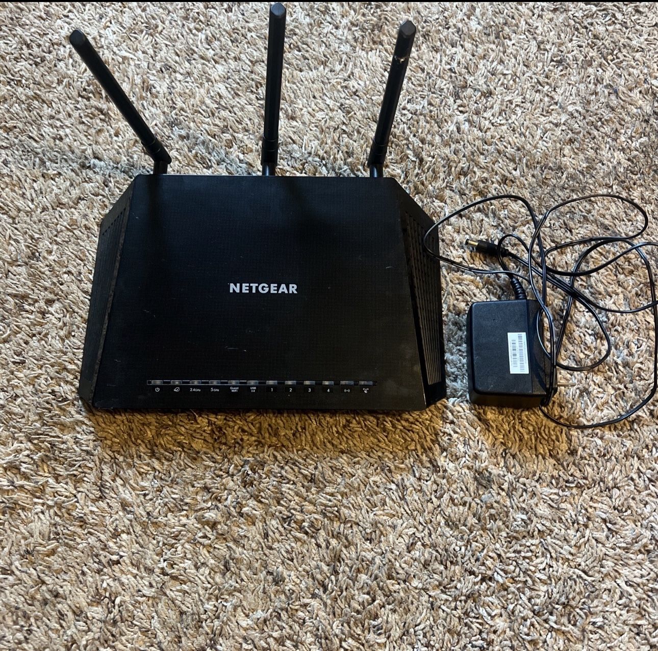 Netgear Nighthawk R6700v3 AC1750 Dual-Band WiFi Router