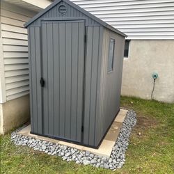 New In Box Keter 4ft X 6ft Darwin Shed  -$400 FIRM
