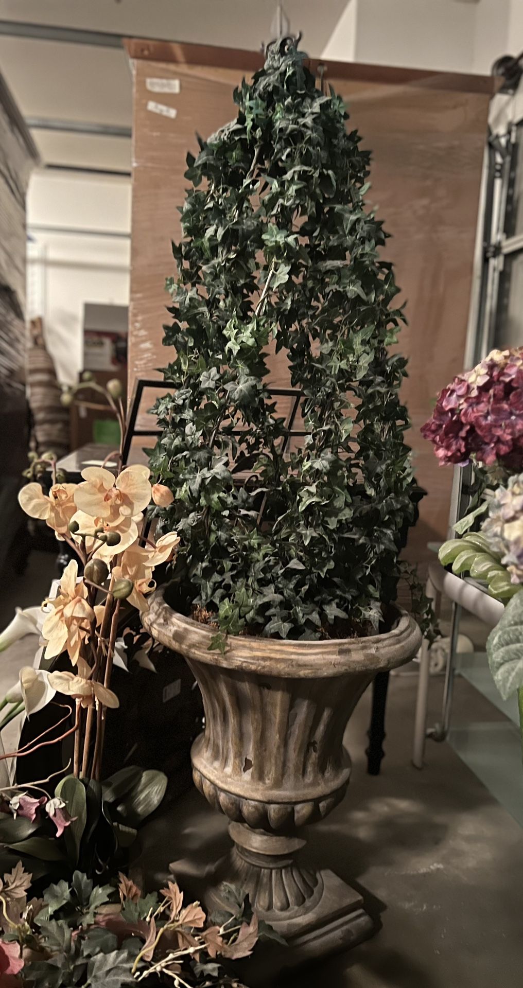 5’ Silk Ivy Wrapped Around Metal Trellis Topiary in Decorative Urn