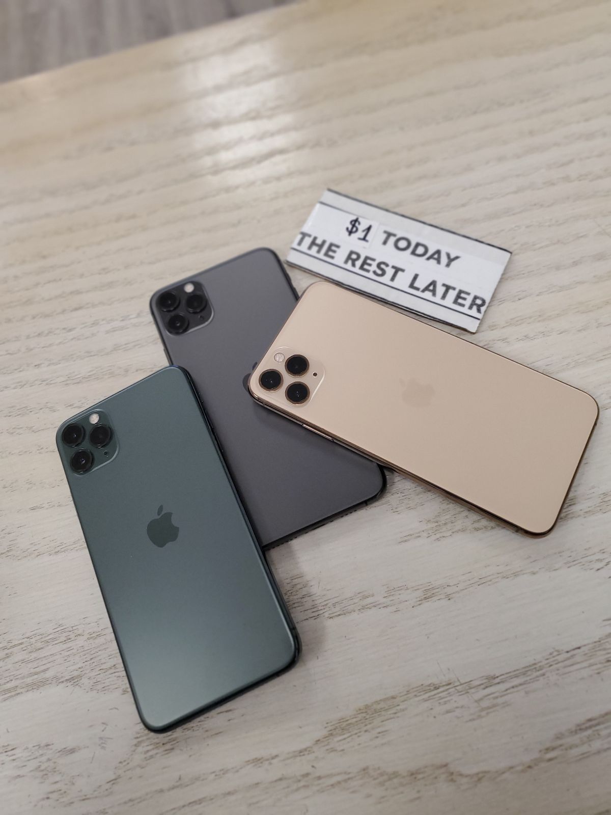 Apple iPhone 11 Pro Max โ Big Screen, Only $5 Down!