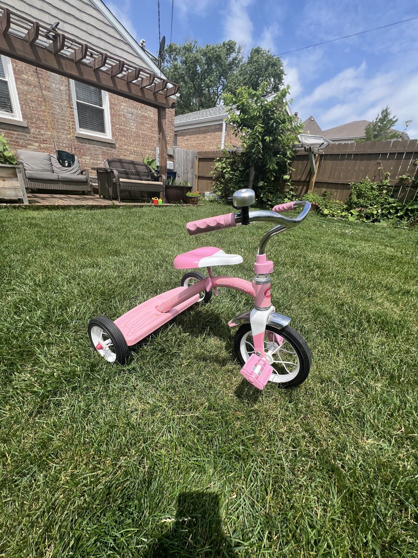 Triciclo Rosa Clásico para Niña - Radio Flyer