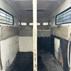 Circle J 2Horse Straight Trailer 
