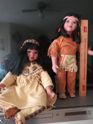 Photo Vintage Indian Dolls