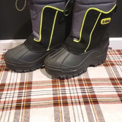Snow Boots