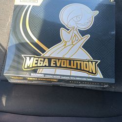 Mega Evolution Elite Trainer Box