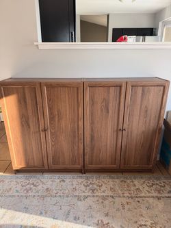 IKEA Billy / oxberg bookcase with doors in brown