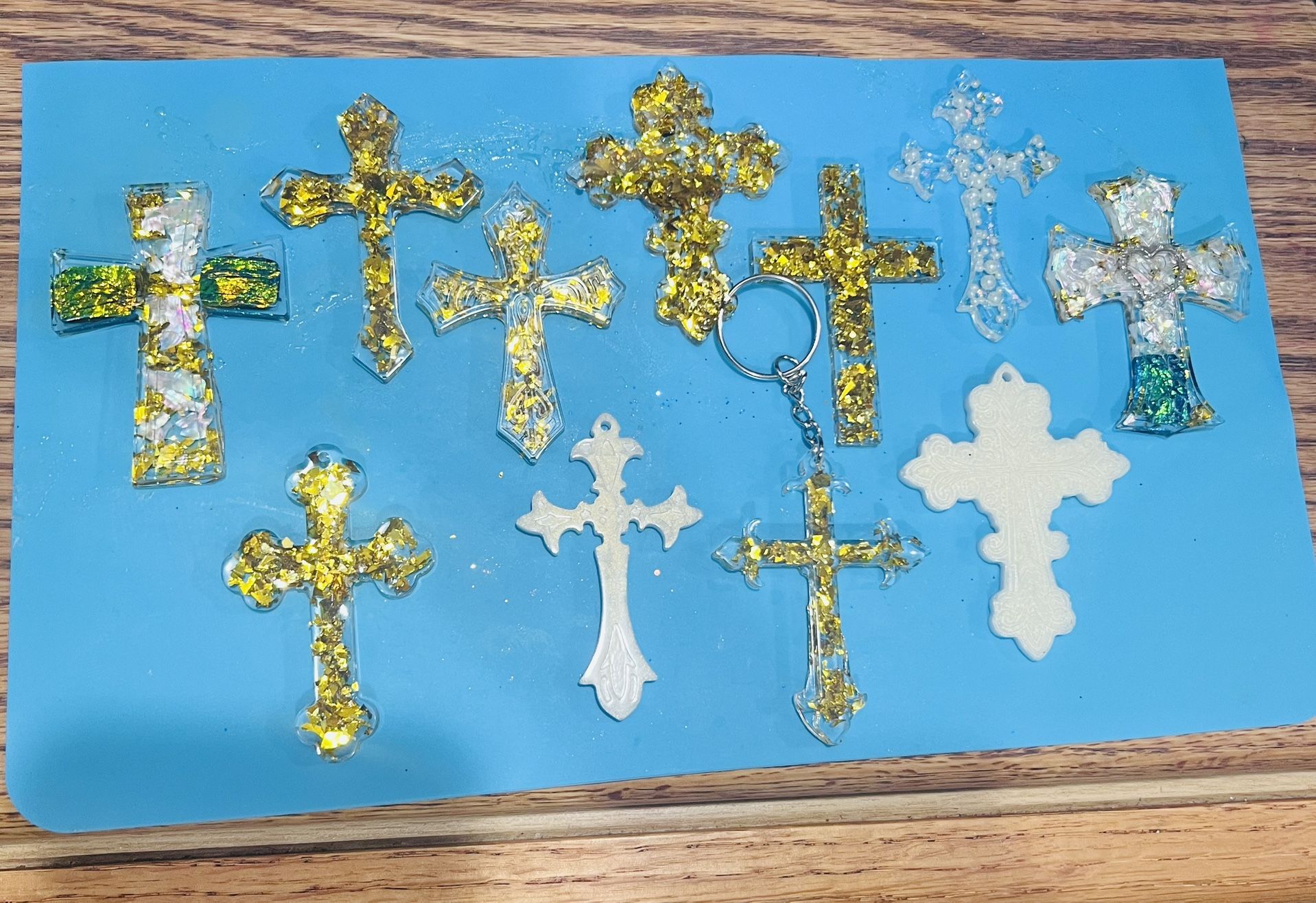 Party Favors. Accepting Request For Keychains. Requesrdos De Boda, Wedding, Baptism, First Communion, Confirmation Memories Party Favors For Guests