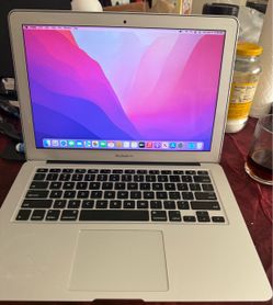 Apple MacBook Air ( 13 Inch Early 2015 ) 1.6 GHZ Dual Core Intel Core I5 4 GB Ram & 128 GB HD