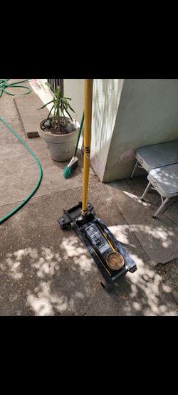 Floor jack craftmam m