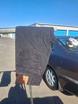 1 pair of Levi 501 men's jeans 38w×30L