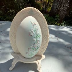 Vintage Limited-Edition Hummel Goebel Ispanky First Annual Porcelain Easter Egg 1980.