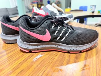 Nike Running Sneakers Black and Pink