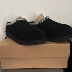 Brand New Uggs Size:6 Wmns 