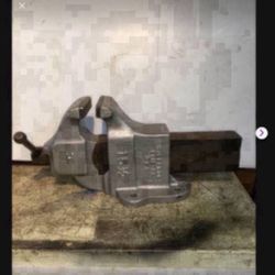 Holland 15 1/2 Vise / 5 1/2 Jaws / Fixed Base / Opens 10 Inches / Made In USA Vice 