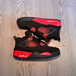 JORDAN 4 RED THUNDER SIZE 8.5 MEN