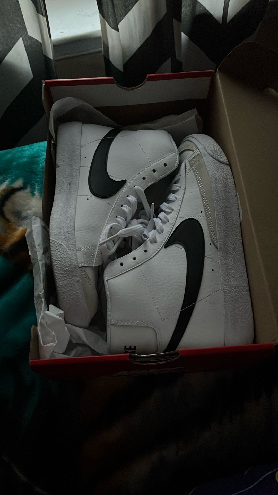 Nike Blazers Size 7 Boys