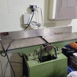 CENTRAL MACHINERY RABBETING JOINTER 6"