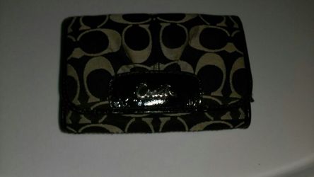 Coach wallet 100 authentic 70 $