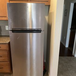 Refrigerator For Sale