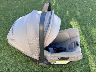 Nuna car seat x pottery barn w/ base